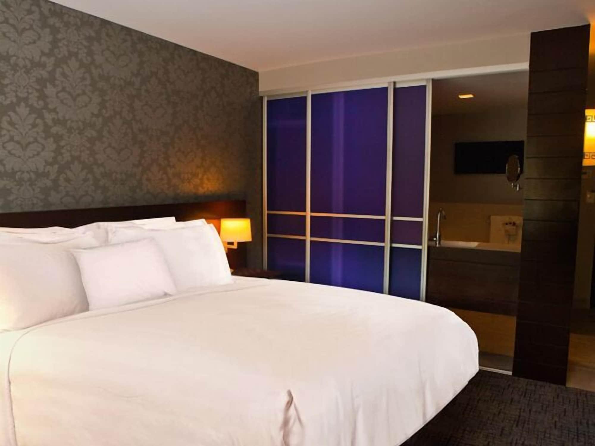 The Royal Regency Hotel 3*