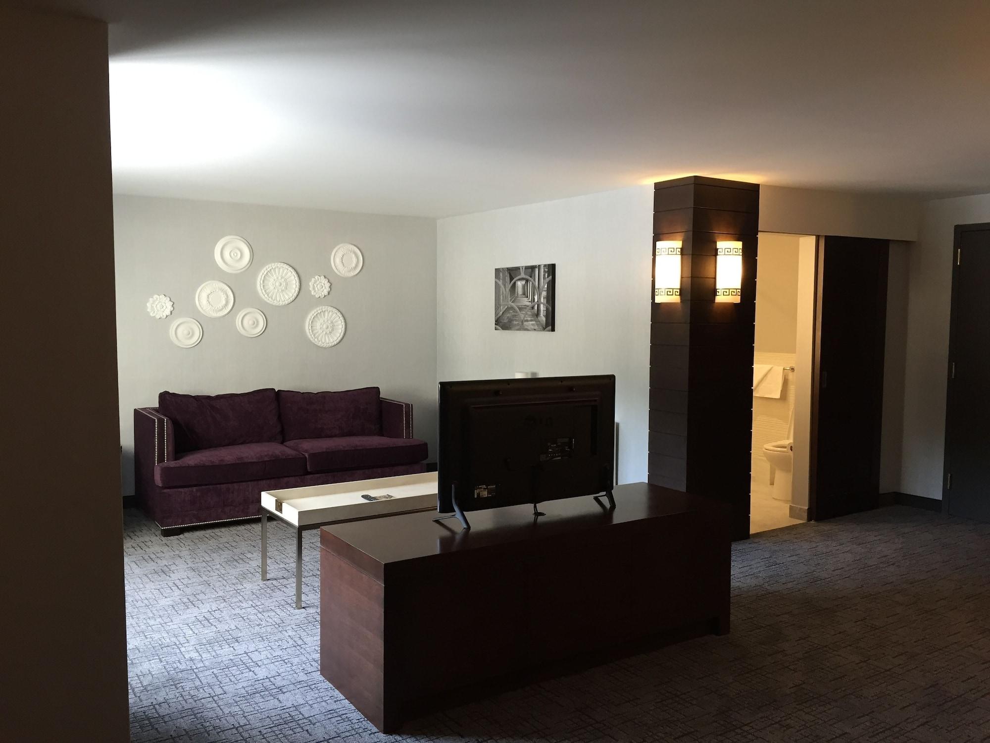 Hotel The Royal Regency